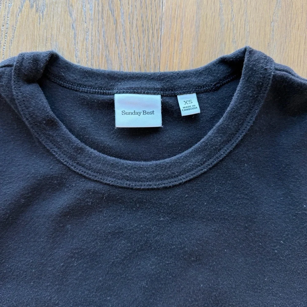 Aritzia Sunday Best Black Long Sleeve Crew Neck Size XS - Picture 3 of 6